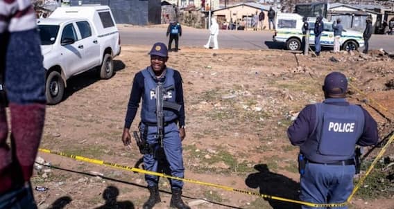 साउथ अफ्रीका के जोहान्सबर्ग में मास शूटिंग, बार में घुसकर लोगों को गोलियों से भूना, कम से कम 9 की मौत
