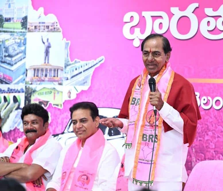 KCR Warns Congress Government: రాష్ట్ర ప్రభుత్వం తోలు తీస్తాం.. ఇప్పటివరకు ఓ లెక్క, ఇకనుంచి మరోలెక్క: కేసీఆర్ వార్నింగ్