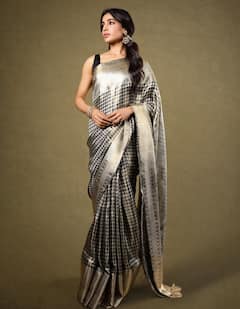 सिल्क साड़ी और माथे पर बिंदी लगाए सामंथा प्रभु ने फ्लॉन्ट किया क्लासी लुक, फैंस बोले- टाइमलेस ब्यूटी