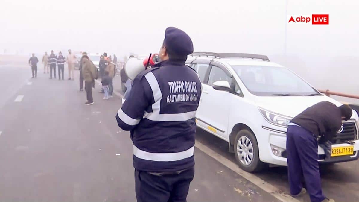 नोएडा और ग्रेटर नोएडा में प्रदूषण का स्तर बेहद खतरनाक, यमुना एक्सप्रेसवे पर स्पीड लिमिट हुई कम