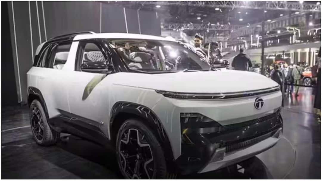 TATA Sierra EV: அடி தூள்.! டாடா சியரா எலக்ட்ரிக் காரின் சோதனை தொடங்கியது; என்னென்ன அம்சங்கள் இருக்கு தெரியுமா.?