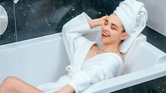 कहां से शुरू हुई नहाने की परंपरा? सर्दियों में पानी से डरने वाले जान लें जवाब