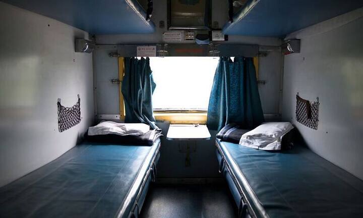 215 किलोमीटरपेक्षा जास्त प्रवासासाठी ऑर्डिनरी क्लासमध्ये 1 पैसा प्रति किलोमीटर आणि मेल/एक्सप्रेसच्या नॉन-एसी व एसी क्लाससाठी 2 पैसे प्रति किलोमीटर भाडेवाढ लागू होणार आहे.