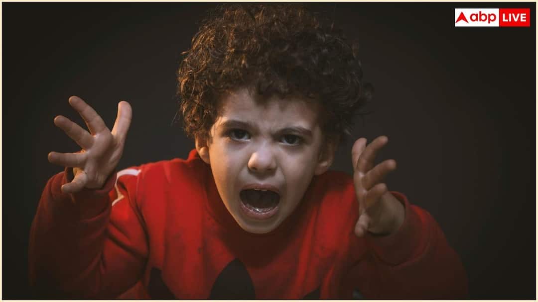 local circles survey says social media impact on children behavior screen time Social Media Bad Impact: सोशल मीडिया से उग्र हो रहे बच्चे, पैरेंट्स की टेंशन बढ़ा देगा यह सर्वे