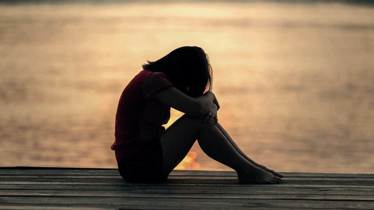 Mental Health: நிம்மதியா இருக்க முடியலையா? - இந்த விஷயங்களை கொஞ்சம் ட்ரை பண்ணுங்க!