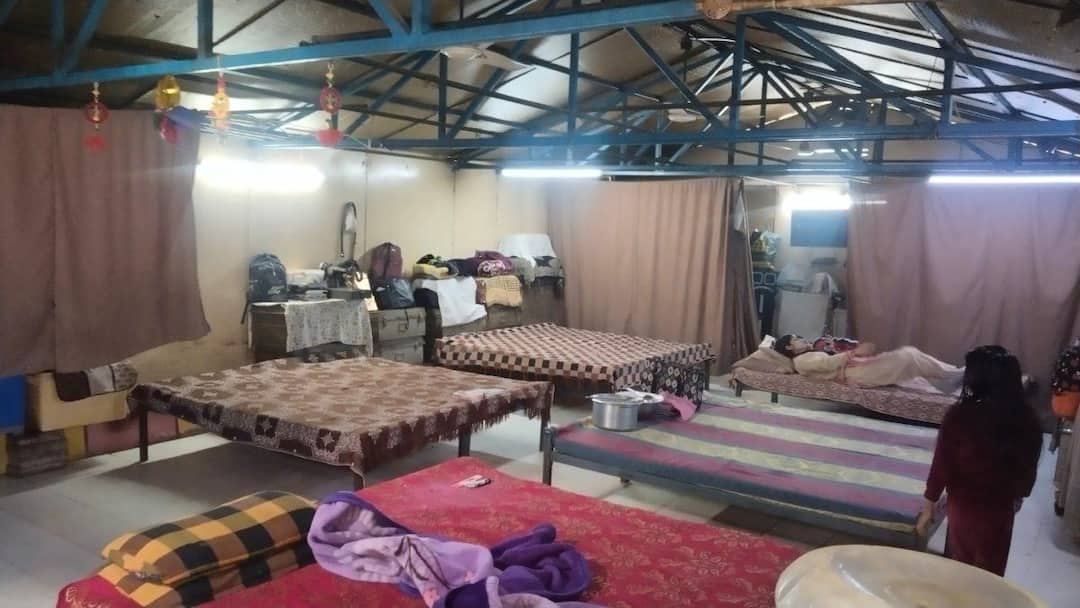 Congress questions Rekha Gupta government claim of providing shelter to 20 thousand homeless people ann दिल्ली में 20 हजार बेघरों की व्यवस्था पर कांग्रेस का सवाल, लगाया आरोप- 'असली हकीकत कुछ और'