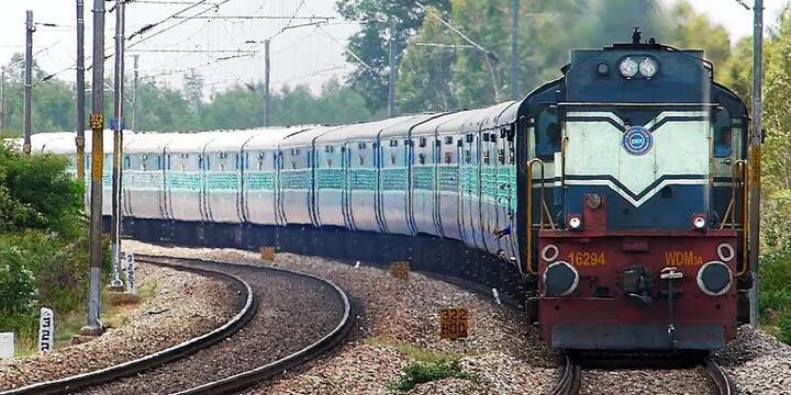 ऑर्डिनरी क्लास'मध्ये 215 किलोमीटरपेक्षा कमी प्रवासासाठी कोणताही अतिरिक्त भार टाकण्यात आलेला नाही, म्हणजेच या अंतरासाठी भाड्यात कोणतीही वाढ केलेली नाही.