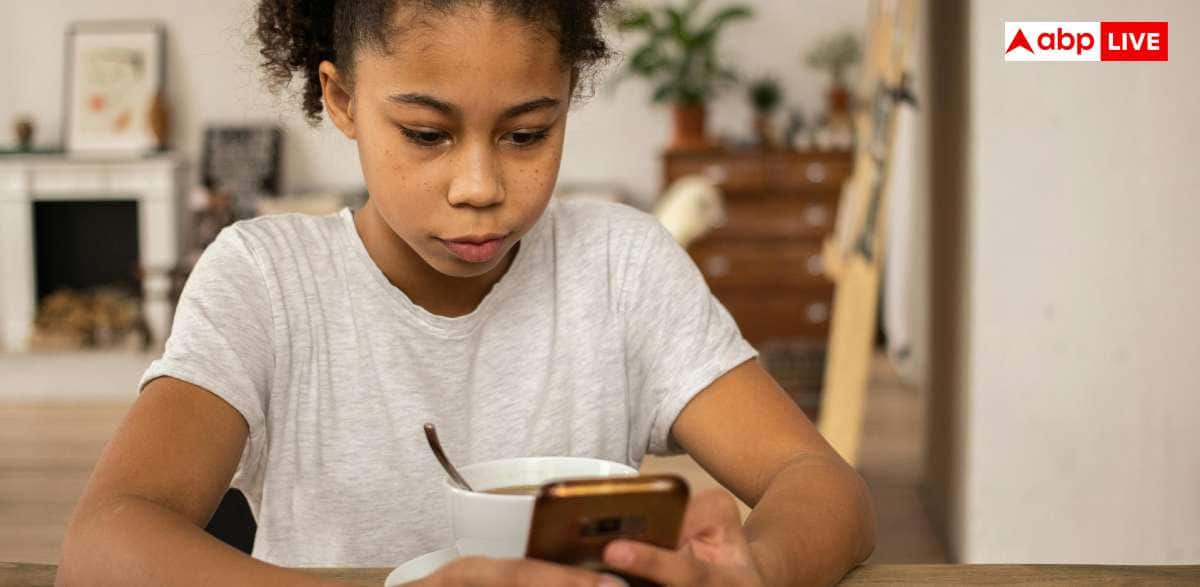 बच्चों का बढ़ता स्क्रीन टाइम बना टेंशन की वजह, मोबाइल की लत से बदल रहा व्यवहार