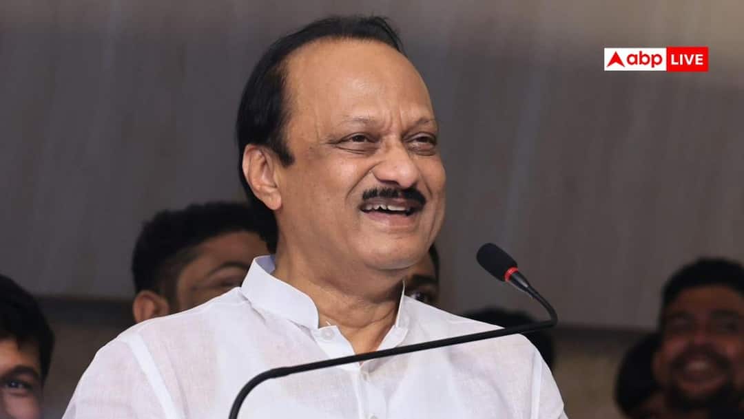 Ajit Pawar phones Congress Leader Satej Patil for Pune Pune municipal corporation Election महाराष्ट्र निकाय चुनाव में नया समीकरण! अजित पवार ने कांग्रेस से किया संपर्क, गठबंधन का प्रस्ताव