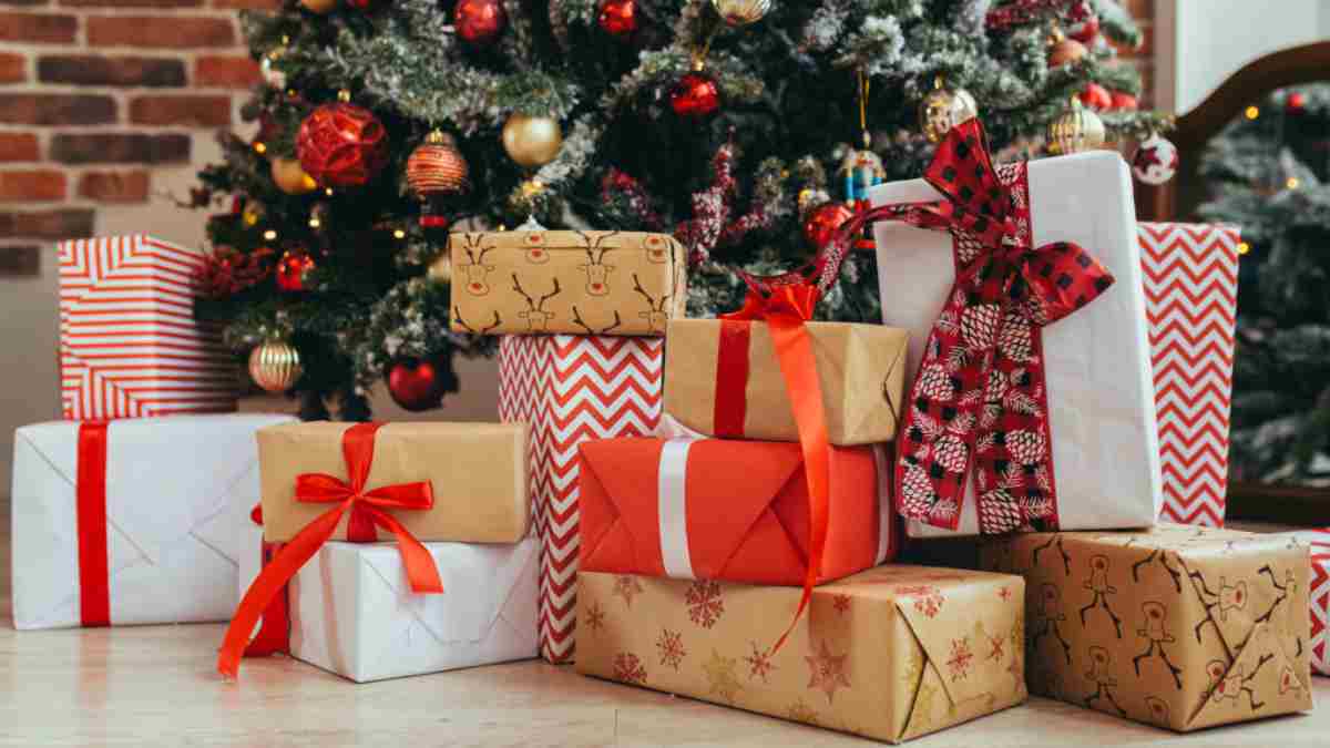 Secret Santa के लिए क्या दें? 1000 रुपये से कम के ये गैजेट्स बना देंगे आपको स्टार