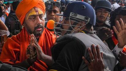 Kolkata Witnesses Violence During Protest Over Killing Of Hindus In Bangladesh; Monk Injured