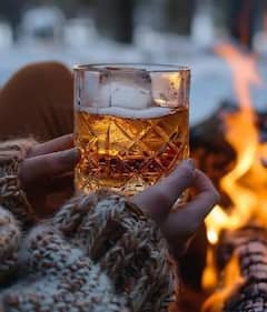 ਸਰਦੀਆਂ 'ਚ ਰੰਮ ਕਿਉਂ ਪੀਂਦੇ ਹਨ ਲੋਕ? ਜਾਣੋ ਕਾਰਨ ਅਤੇ ਅਸਰ