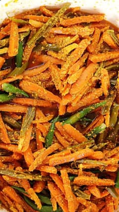 घर पर ऐसे बना सकते हैं मूली का अचार