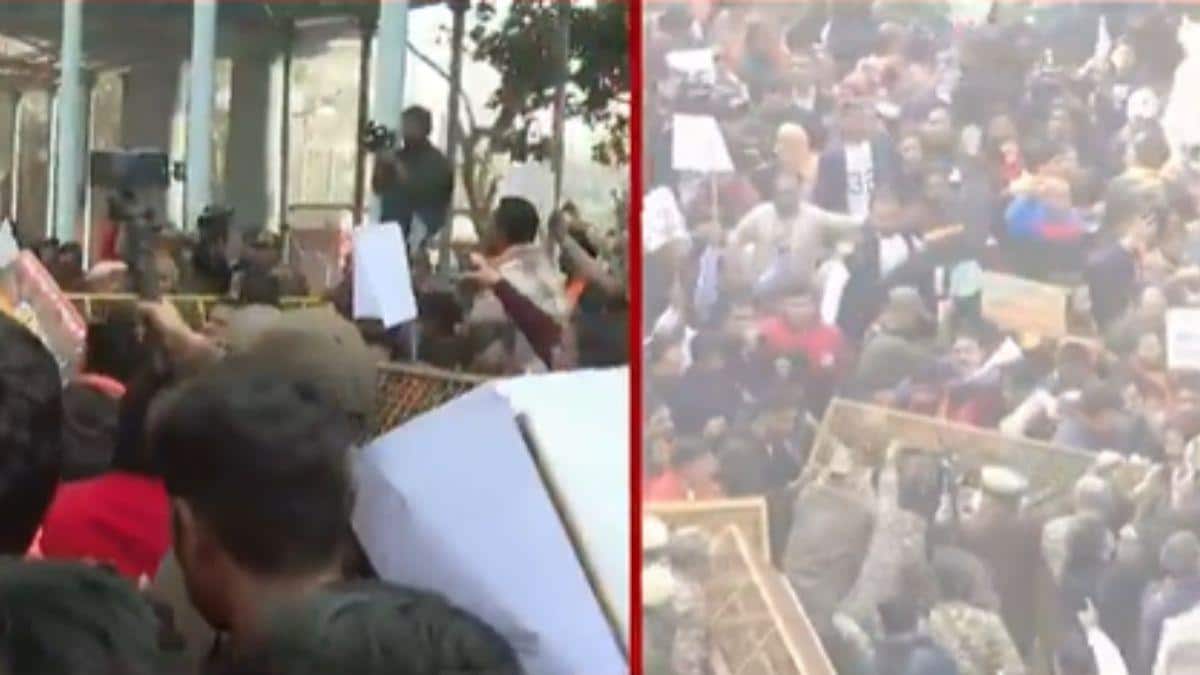 Hindu Man Lynched In Bangladesh: VHP Protests In Delhi, Tries To Break Barricades | Watch