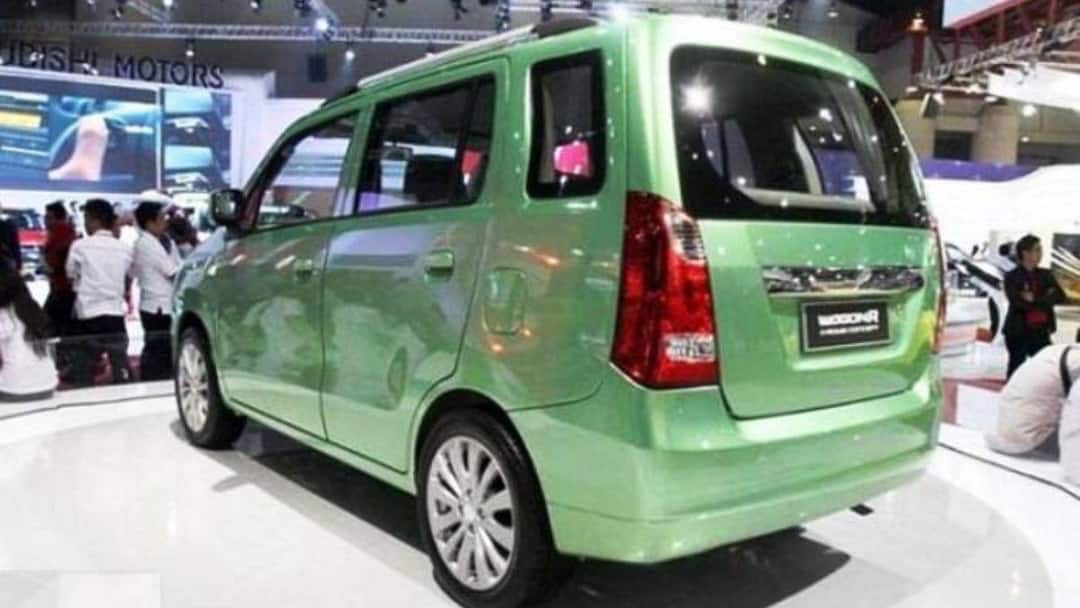 Maruti Wagon R: விற்பனை ஜரூர்..! 35 லட்சம் யூனிட்களை கடந்த மாருதியின் 3வது கார்.. அப்படி என்ன தான் இருக்கு?