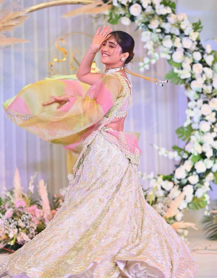 एक्ट्रेस ने आगे कहा,'मैं उस दौर को याद भी नहीं करना चाहती.आखिरी के दो दिन बचे थे, जाने की तैयारी पूरी तरह से हो चुकी थी.'