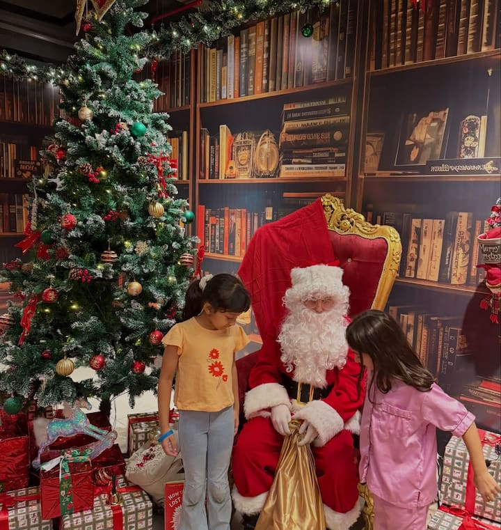 खान फैमिली हर फेस्टिवल को साथ में सेलिब्रेट करना पसंद करती है. फिर वो चाहे ईद हो या क्रिसमस.