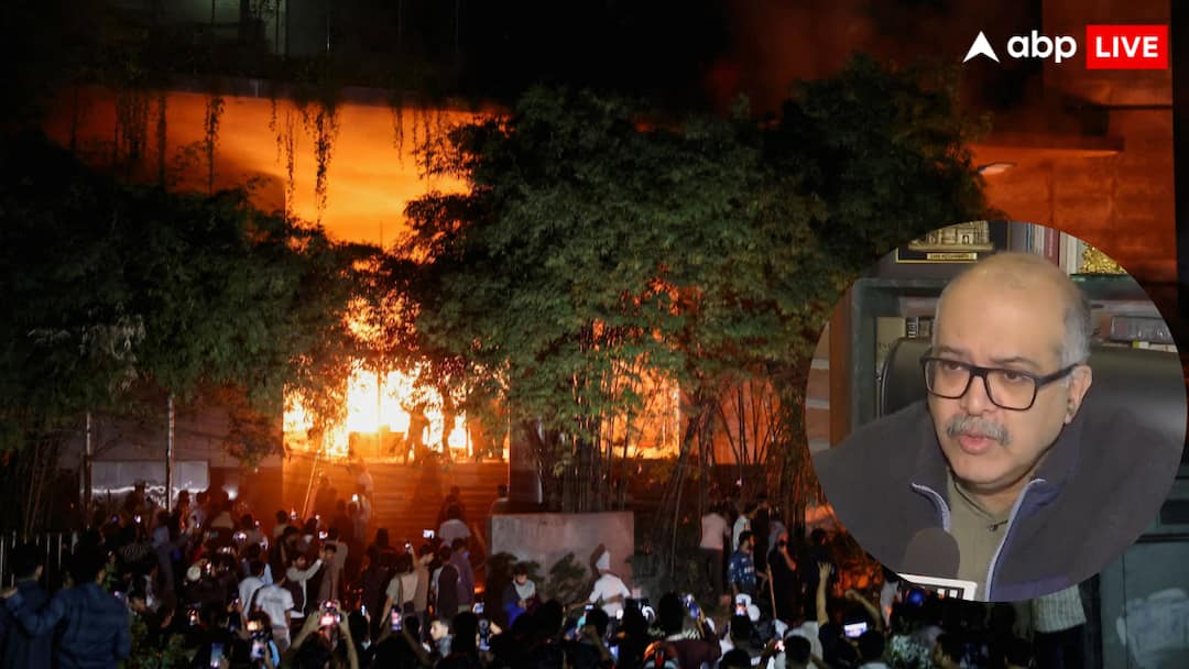 Indian Embassy in Bangladesh under threat oreign affairs expert Sushant Sareen on visa services suspended 'बांग्लादेश में भारतीय दूतावास पर मंडरा रहा खतरा', वीजा सर्विसेज सस्पेंड को लेकर फॉरेन एक्सपर्ट का बड़ा दावा