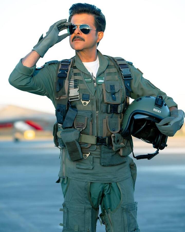 अनिल कपूर ने कई इंटरव्यू में बताया है कि करियर की शुरुआत में उन्होंने कई फिल्में सिर्फ इसलिए कीं ताकि घर चल सके.