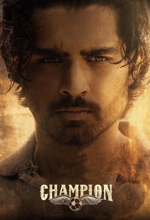 चैंपियन एक पीरियड स्पोर्ट्स ड्रामा फिल्म है, जिसका निर्देशन प्रदीप अद्वैतम ने किया है. फिल्म में रोशन मेका, अनस्वरा राजन, कृति कंज सिंह राठौड़, और हाइपर आदी अहम भूमिकाओं में नजर आएंगे. कहानी आजादी से पहले के भारत की है, जहां माइकल सी. विलियम्स नाम का एक शानदार फुटबॉलर जालिम हुकूमत के खिलाफ खड़ा होता है. यह 25 दिसंबर 2025 को रिलीज होगी.
