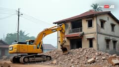 Punjab: लुधियाना में अवैध निर्माण पर चला नगर निगम का बुल्डोजर, दर्जनों दुकानें सील, कई इमारतें ध्वस्त