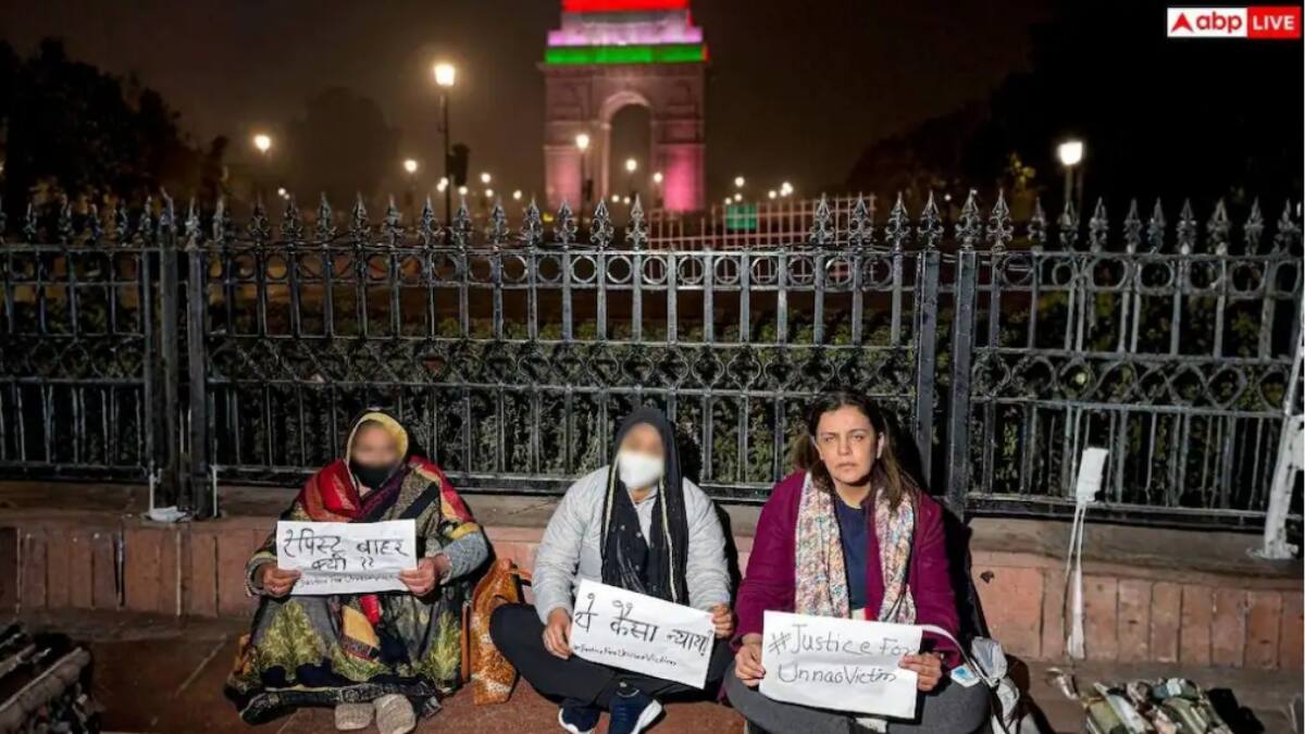 Unnao Bail Order Triggers Outrage: Victim, Family Protest Near India Gate, Removed By Police