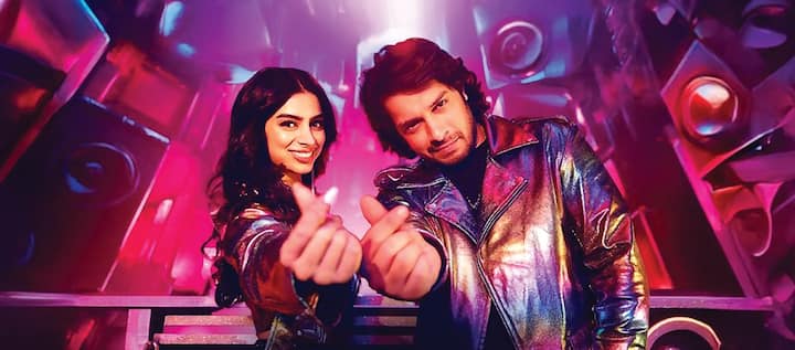 'लवयापा' से जुनैद खान ने बॉलीवुड डेब्यू किया था. ये फिल्म भी बॉक्स ऑफिस पर बुरी तरह पिट गई थी और इसमें जुनैद के साथ-साथ खुशी कपूर की एक्टिंग ने भी दर्शकों को काफी निराश किया था.