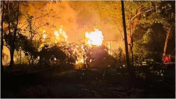 Bangladesh Violence: బంగ్లాదేశ్‌లో తగలబడుతున్న హిందువుల ఇళ్లు.. మంటల్లో కాలిపోయి 7 ఏళ్ల బాలిక మృతి