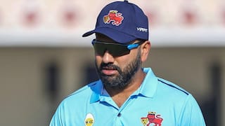 Mumbai vs Sikkim: 8 छक्के, 9 चौके... रोहित शर्मा ने विजय हजारे ट्रॉफी के पहले मैच में जड़ा शतक; गेंदबाजों को धोया