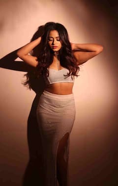 New Year 2026: न्यू ईयर पार्टी के लिए परफेक्ट है जन्नत जुबैर के ये लुक्स, आप भी ले सकती हैं स्टाइलिंग टिप्स