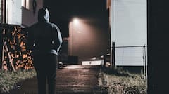 ਮਸ਼ਹੂਰ ਸੋਸ਼ਲ ਮੀਡੀਆ ਇੰਨਫਲੂਇੰਸਰ ਨੂੰ ਪਈਆਂ ਭਾਜੜਾਂ, ਅੱਧੀ ਰਾਤੀਂ ਬੰਦਿਆਂ ਨੇ ਕੀਤਾ ਪਰੇਸ਼ਾਨ! ਘਰ ਵੜ ਆਏ, ਫਿਰ...