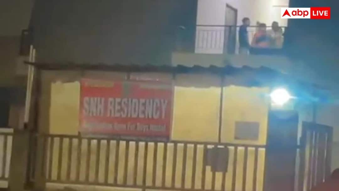 Greater Noida BTech student Suicide in academic pressure suicide note found ANN ग्रेटर नोएडा में बीटेक छात्र ने की आत्महत्या, सुसाइड नोट में लिखी यह वजह, सहम गए हॉस्टल के बाकी बच्चे