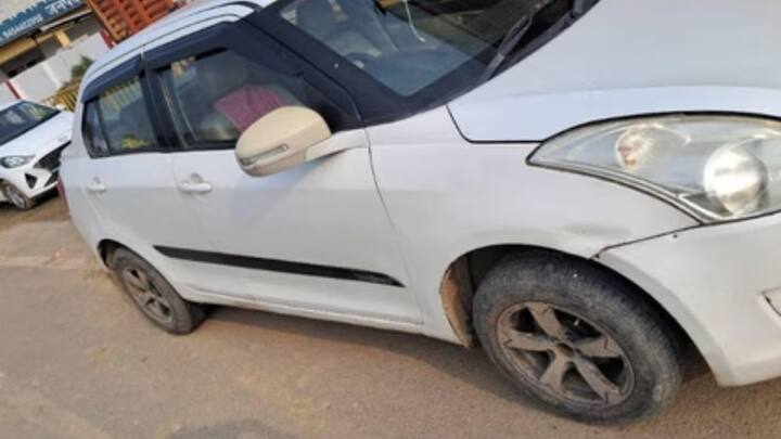 एआरटीओ प्रशासन के अनुसार सेकेंड हैंड कार मालिकों को परिवहन विभाग की वेबसाइट पर जाकर फॉर्म भरना होगा. इसमें मौजूदा पता, चेसिस नंबर, मॉडल नंबर और अन्य जरूरी जानकारी देना अनिवार्य है. तय रजिस्ट्रेशन फीस का भुगतान और वेरिफिकेशन पूरा होने के बाद ही गाड़ी कानूनी रूप से आपके नाम मानी जाएगी.
