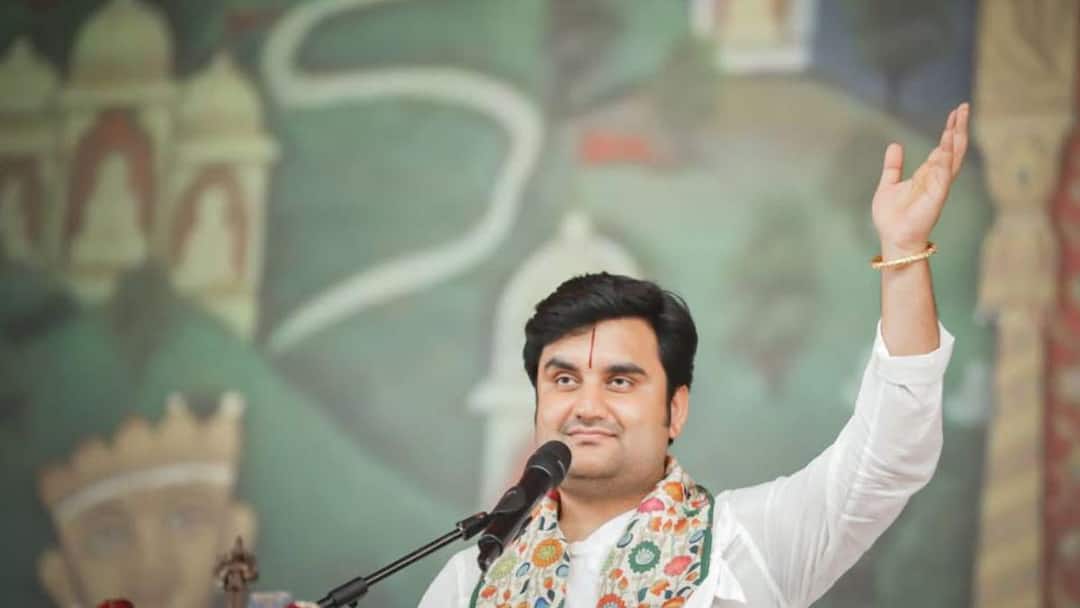 Why Storyteller Indresh Upadhyay Apologised To The Yadav Community After Old Video Resurfaced