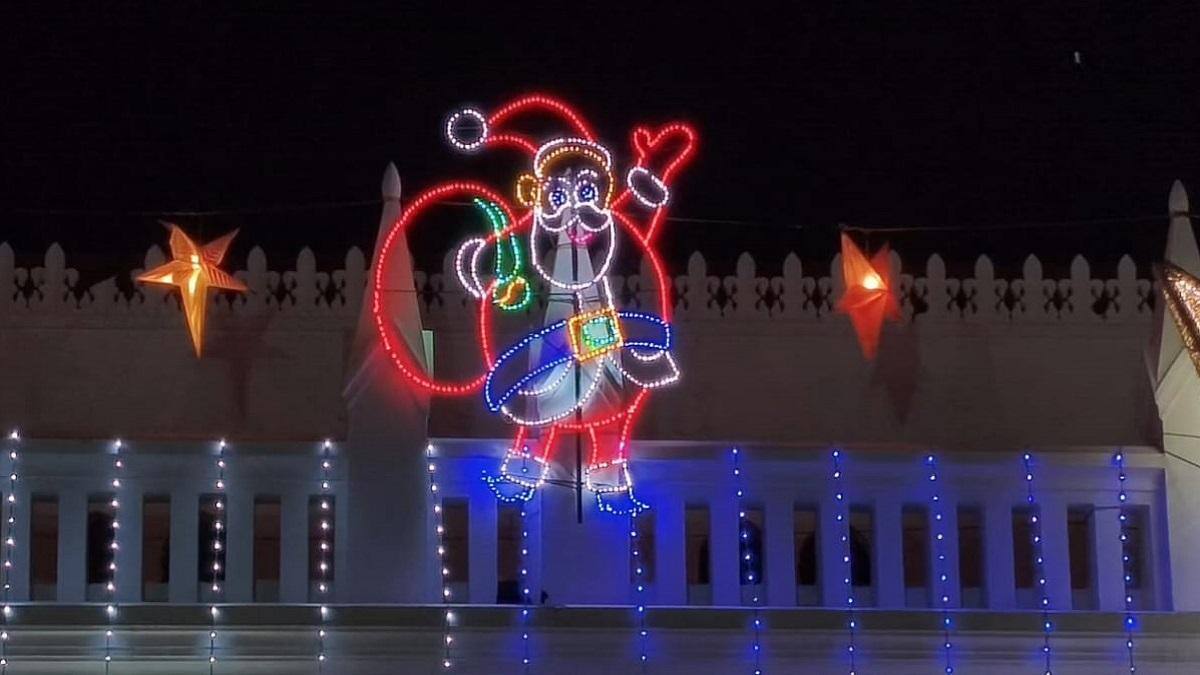 தஞ்சாவூரில் கிறிஸ்துமஸ் விழா கொண்டாட்டம்... தேவாலயங்களில் சிறப்பு வழிபாடு