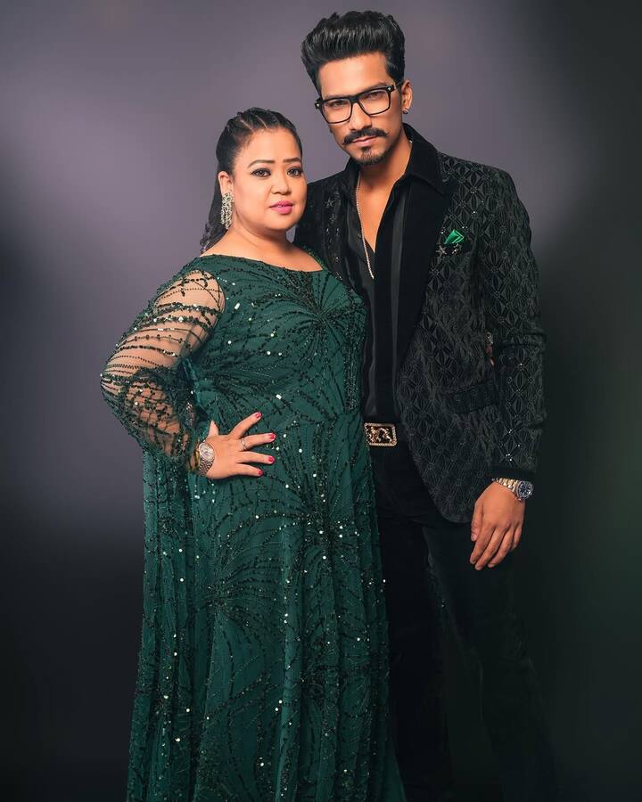 इसी दौरान जब भारती नर्सों से बात कर रही थीं, तभी उन लोगों ने कॉमेडियन को बताया कि हर्ष उनसे बोलकर गए हैं कि अगले साल फिर मिलेंगे तब बेटी होगी.