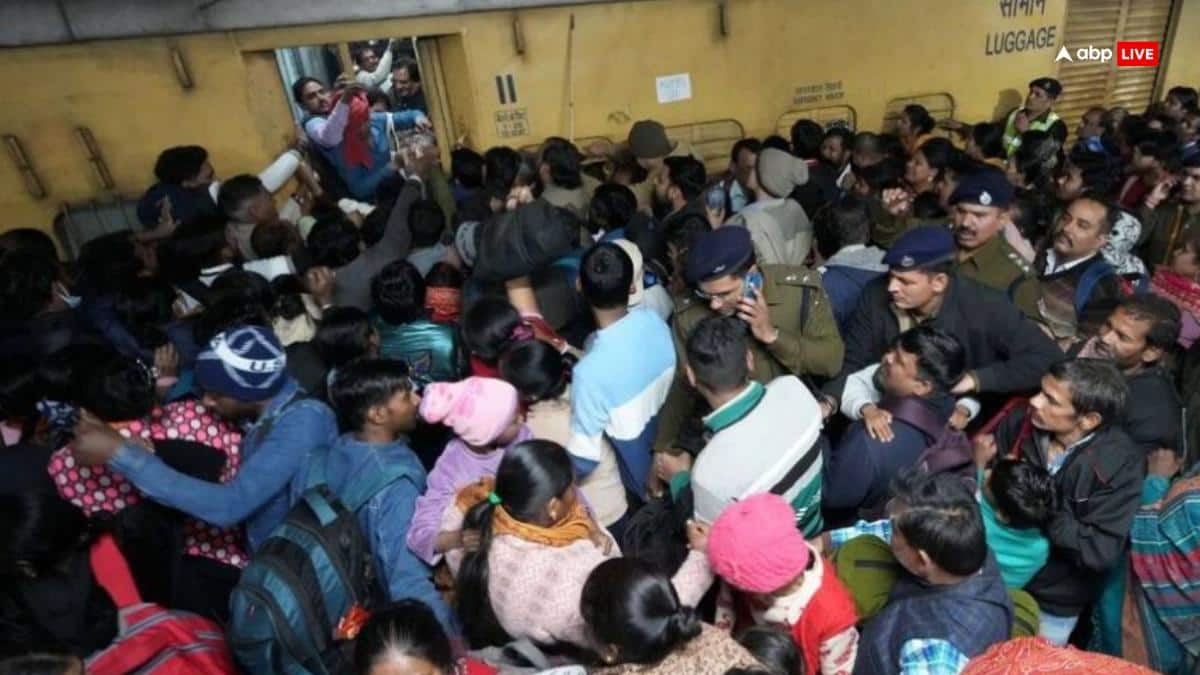 Year Ender 2025: कश्मीर, यूपी, गुजरात से दिल्ली तक... हादसों और आतंकी हमलों ने बदल दी सैंकड़ों की जिंदगी