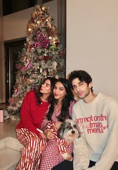 खुशी कपूर का रूमर्ड बॉयफ्रेंड संग क्रिसमस सेलिब्रेशन, मैचिंग आउटफिट में आए नजर