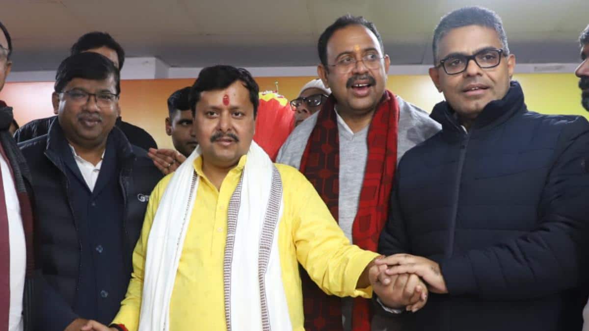 उपेंद्र कुशवाहा की पार्टी में बड़ी टूट की तैयारी? नितिन नबीन से मिले RLM के ये 3 विधायक