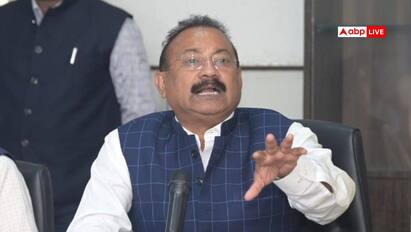 नीतीश कुमार के करीबी मंत्री ने BJP को दे डाली नसीहत, 'राजनीति का स्तर बचाकर रखना चाहिए'