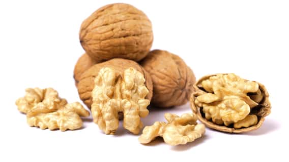 Don’t Wait! 5 Reasons Walnuts Should Always Be On Your Grocery List
