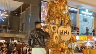 इंदौर: द हब मॉल में क्रिसमस डेकोरेशन पर हंगामा, हिंदूवादी कार्यकर्ताओं ने हटाई सजावट