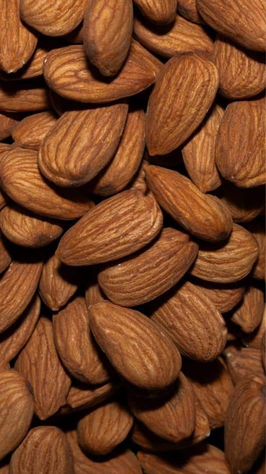 রোজ সকালে ২-৩টে আমন্ড খেলে কী কী উপকার পাবেন