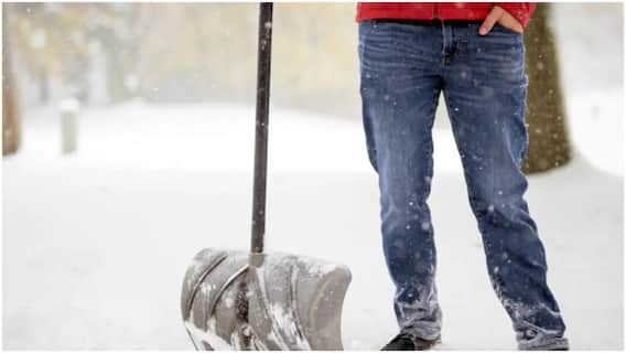 Snow Removal Jobs : మంచు తొలగిస్తే లక్షల్లో జీతం.. ఉద్యోగం, సౌకర్యాల గురించిన పూర్తి వివరాలివే
