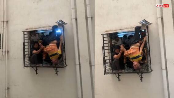 Video: सोते हुए 10वीं मंजिल से गिर गए थे नितिनभाई, 8वीं फ्लोर की खिड़की में अटके! रेस्क्यू देख थम गई लोगों की सांसें