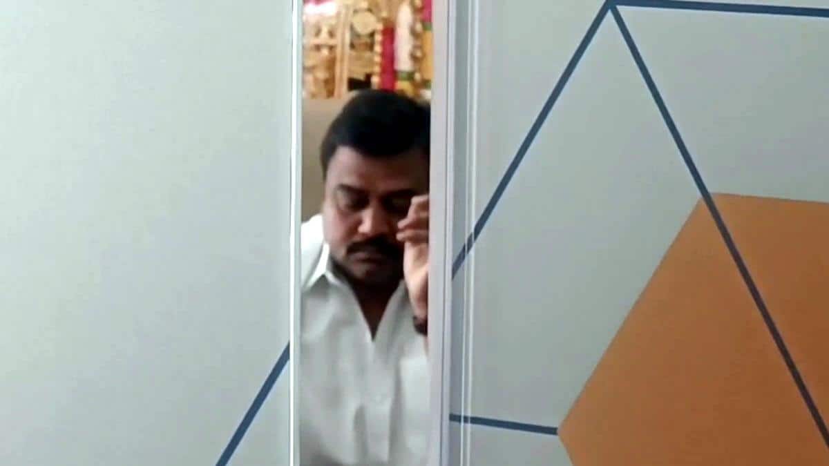 சபரிமலை ஐயப்பன் கோயில் தங்கம் மாயமான மர்மம்: திண்டுக்கல்லில் அதிரடி விசாரணை! தேவசம் போர்டு அதிர்ச்சி