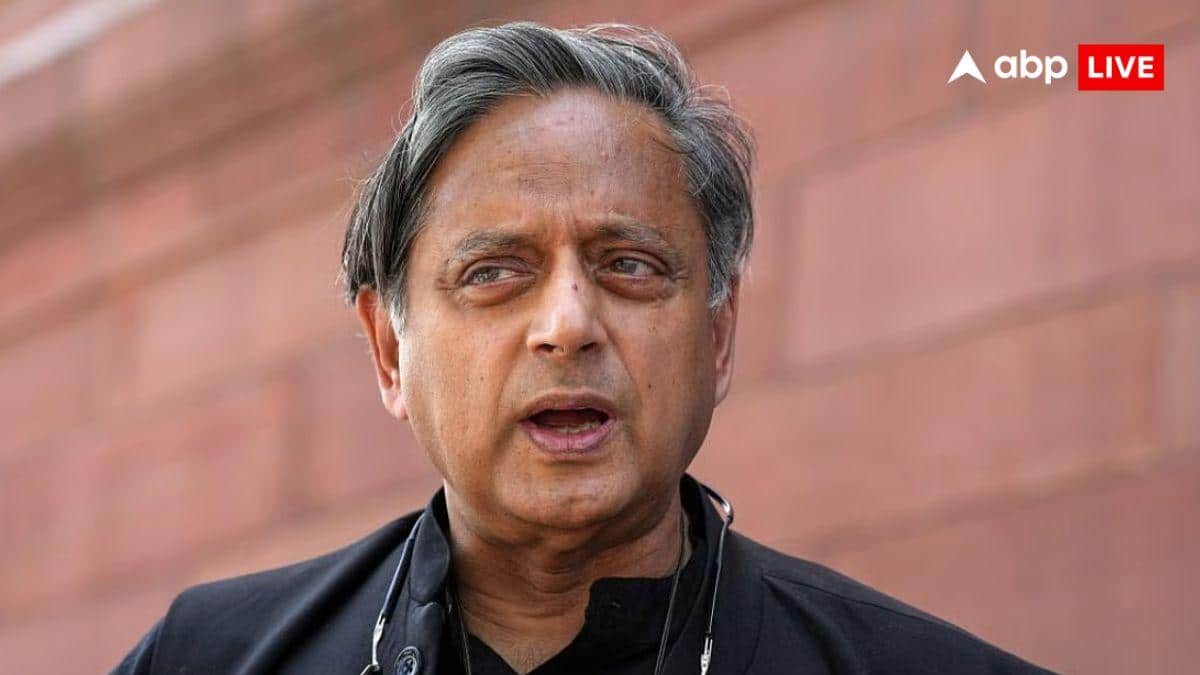 'हाइपरसोनिक मिसाइल के पीछे भाग रहा पाकिस्तान', थरूर ने भारत को चेताया, बताया क्यों अलर्ट रहने की जरूरत