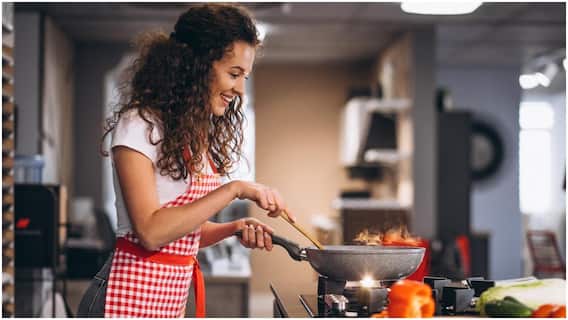 Cloud Kitchen : మీరు వంట బాగా చేస్తారా? అయితే తక్కువ ఖర్చుతో క్లౌడ్ కిచెన్ ప్రారంభించండి.. లక్షల్లో సంపాదించవచ్చు