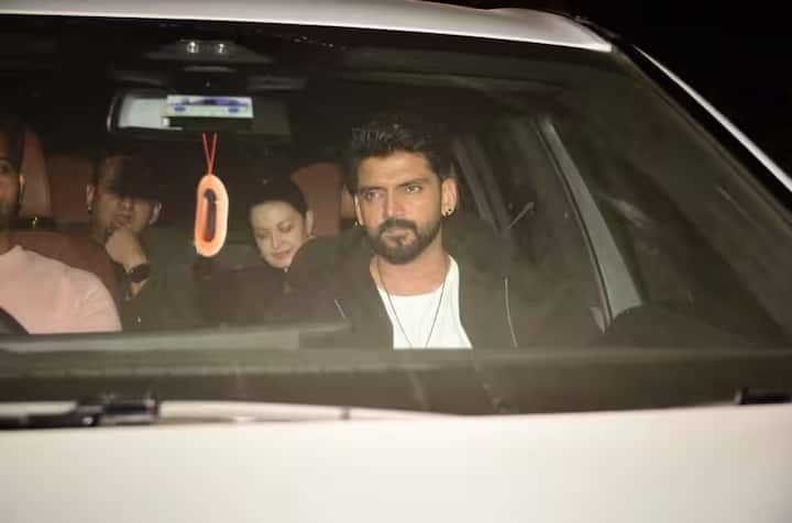 सोनाक्षी सिन्हा के पति जहीर खान भी भाईजान को बधाई देने पहुंचे।