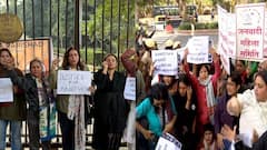 Congress Leader, Activist Arrested In Parliament Protest Against Kuldeep Sengar Bail In Unnao Case